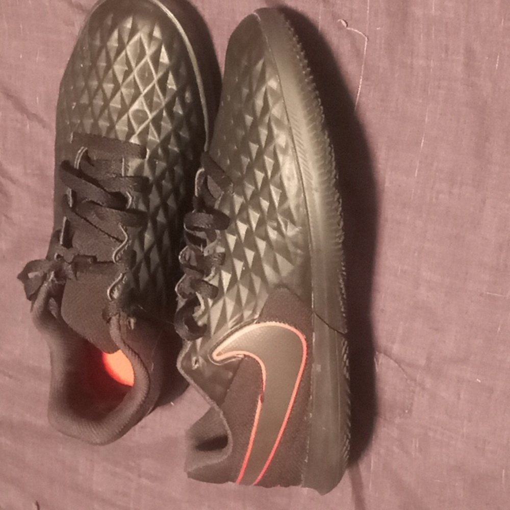 Boy nike
